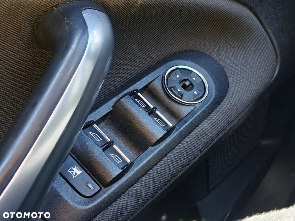 Ford Mondeo 2.0 TDCi Ghia - 21