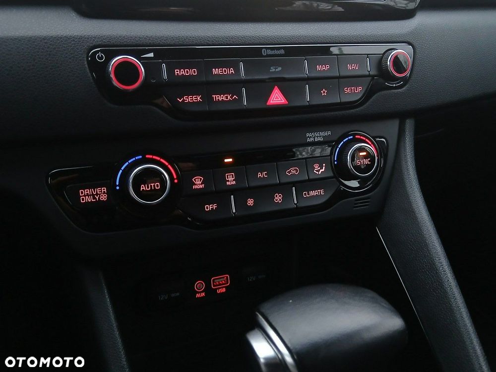 Kia Niro 1.6 GDI Hybrid L - 26