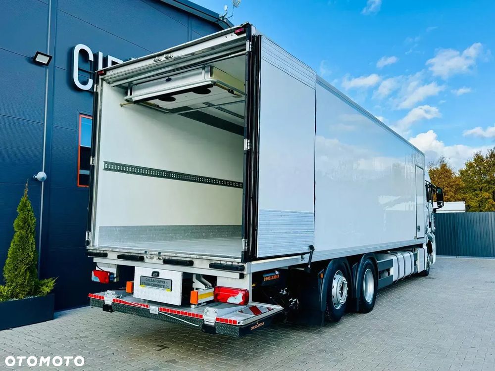 MAN MAN MAN TGX 26.440 // E6 // chłodnia z windą // 22 Epal // sypialka // - 12