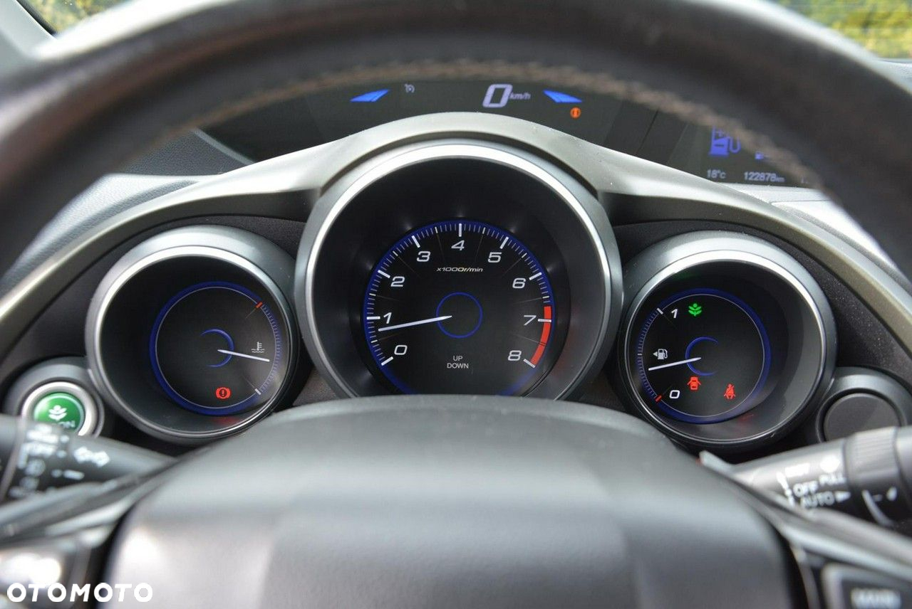 Honda Civic 1.8 Elegance (ADAS / Connect+) - 28