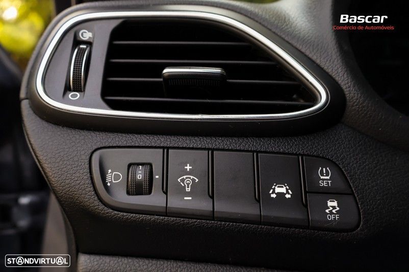 Hyundai i30 SW 1.6 CRDi Style+Navi - 50