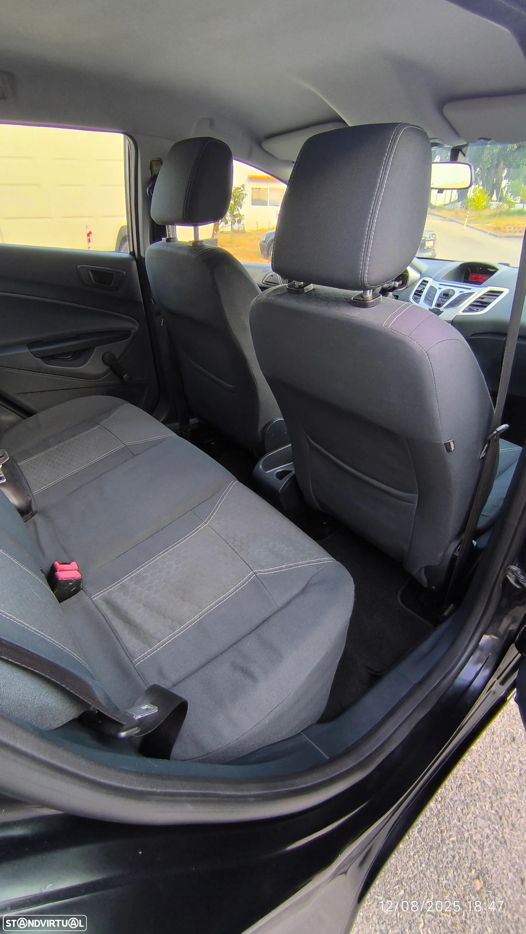 Ford Fiesta 1.25 Titanium - 44
