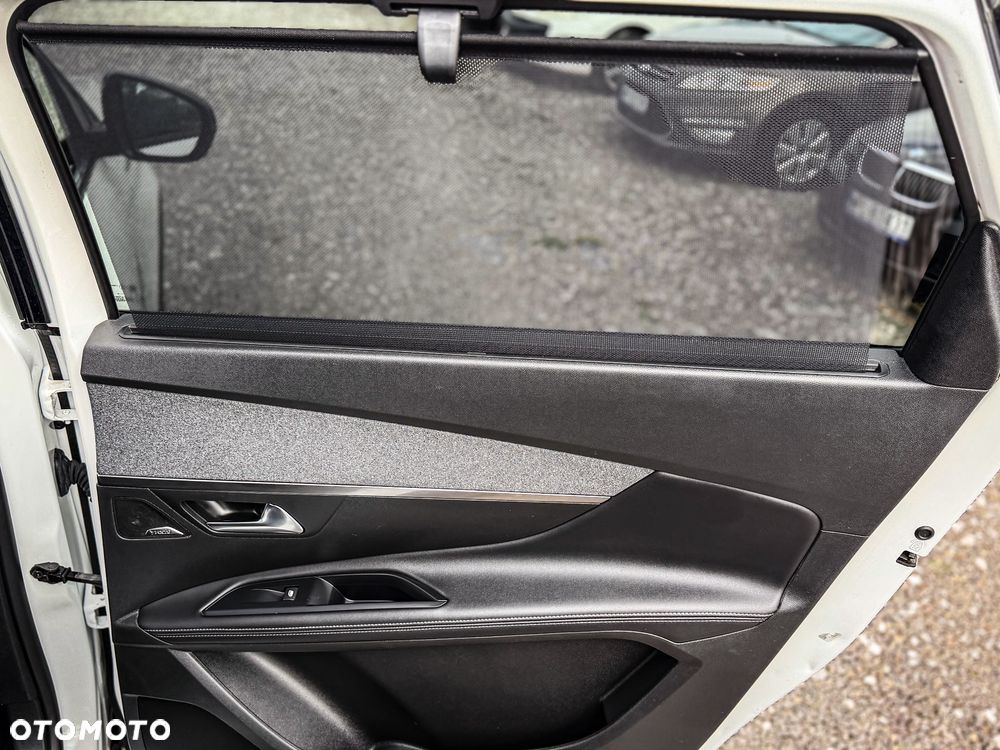 Peugeot 5008 1.5 BlueHDi GT S&S - 23