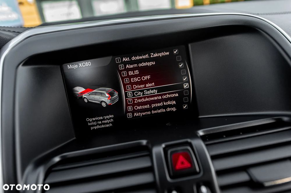 Volvo XC 60 D4 AWD Geartronic Momentum - 29