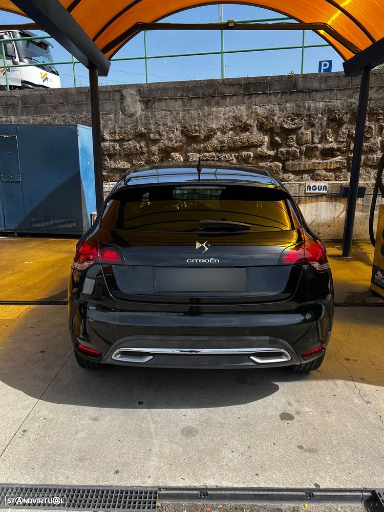 Citroën DS4 1.6 e-HDi So Chic 113g — fotografia 3