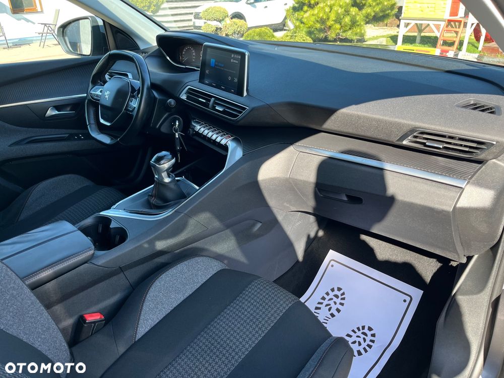 Peugeot 3008 BlueHDi 120 Stop & Start Allure - 22