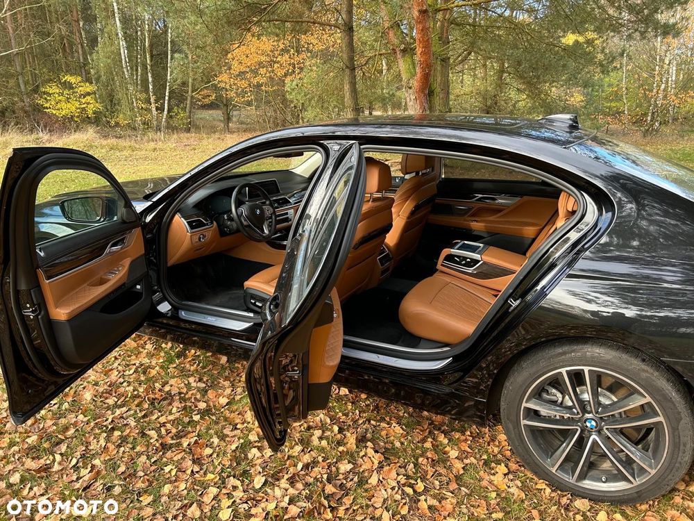 BMW Seria 7 750Li xDrive - 6