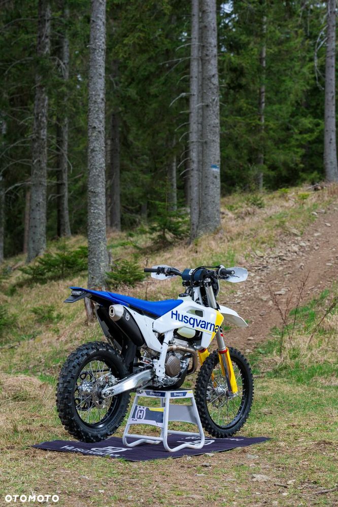 Husqvarna FE - 17