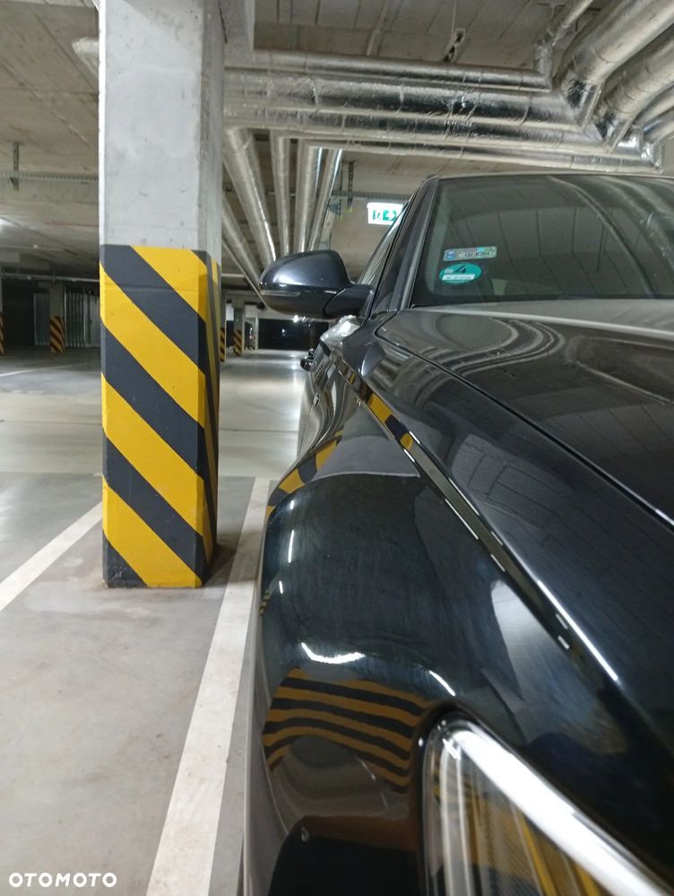 Audi A6 Avant 2.0 TDI Ultra DPF S tronic - 8