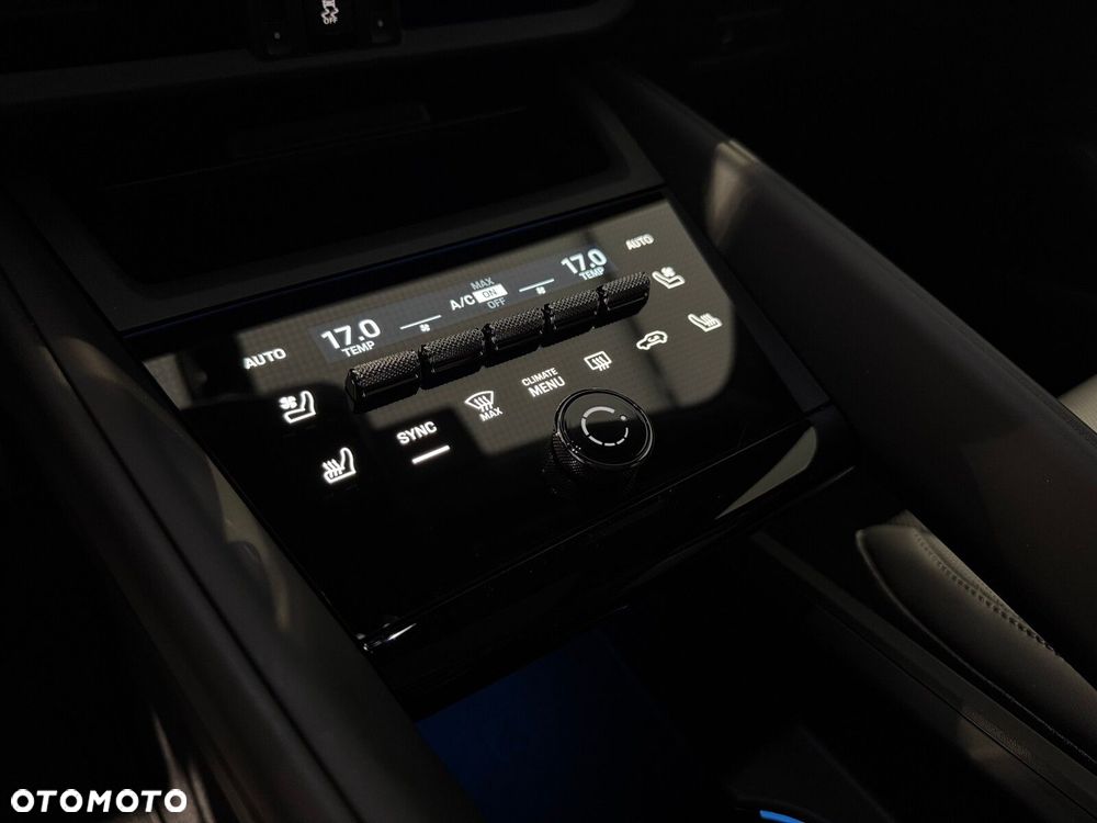 Porsche Macan - 16