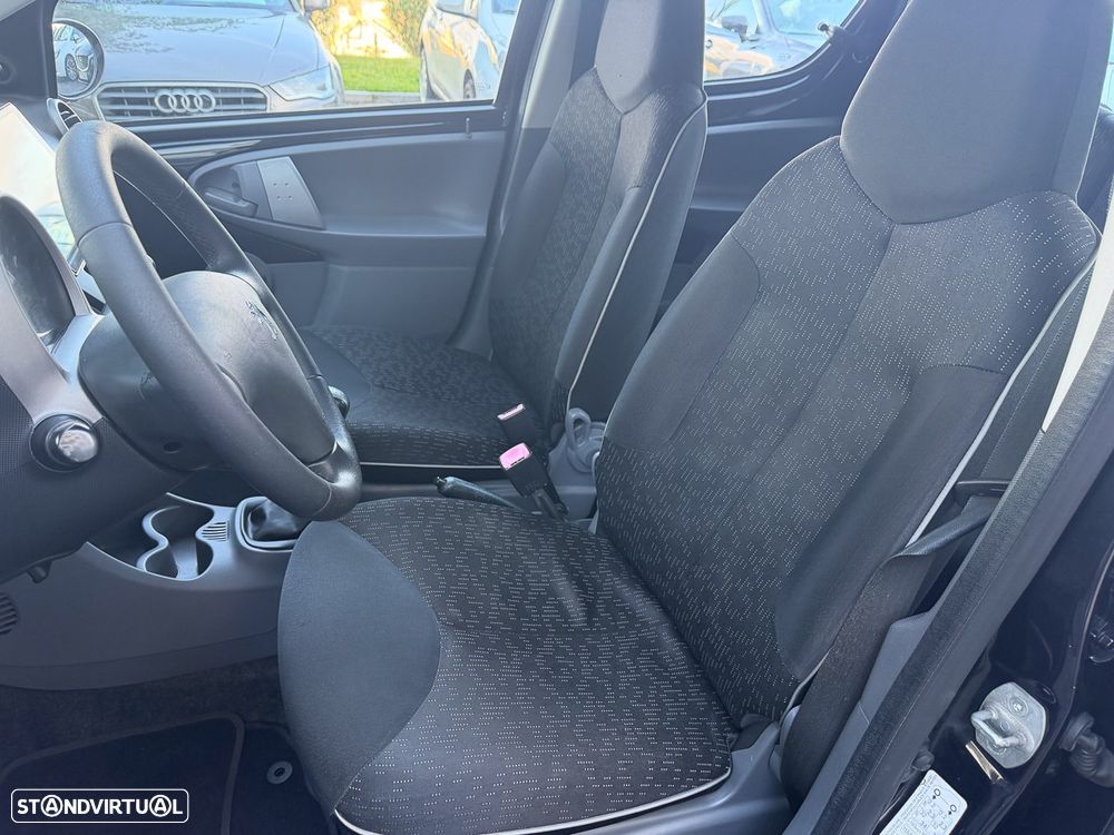 Peugeot 107 1.0 Trendy E4 - 12