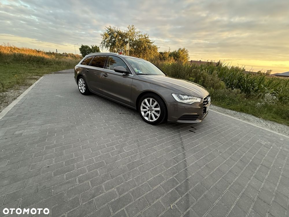 Audi A6 Avant 2012 photo 4