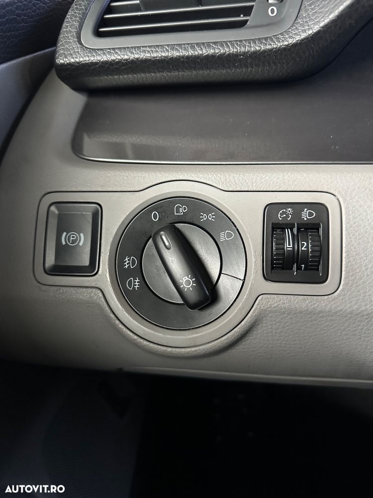 Volkswagen Passat - 9
