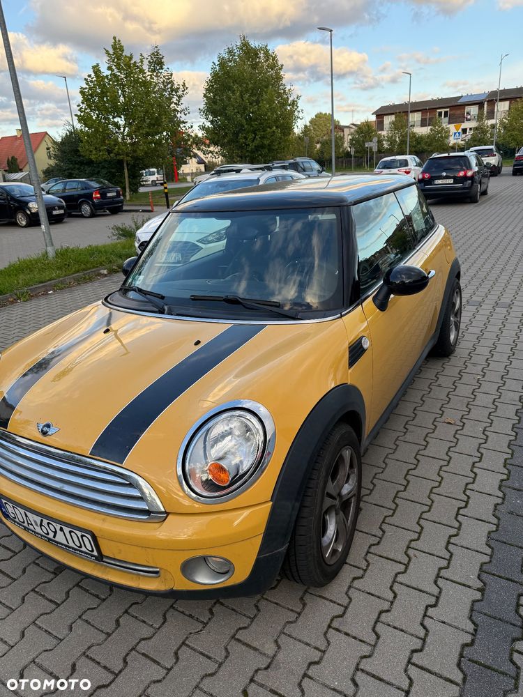 MINI Cooper Standard - 16