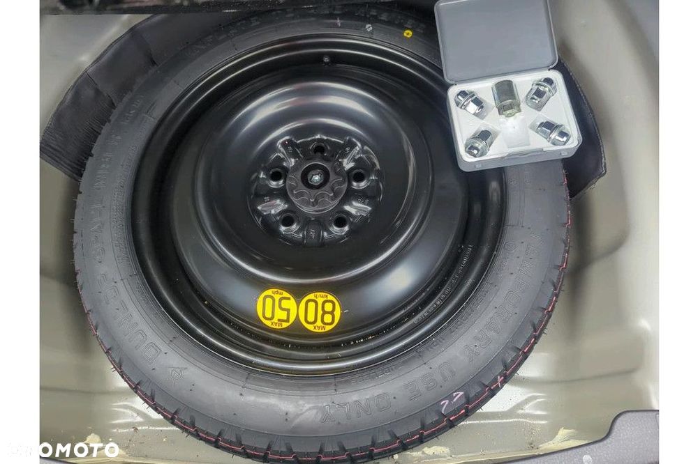 Toyota Camry 2.5 Hybrid Comfort CVT - 16