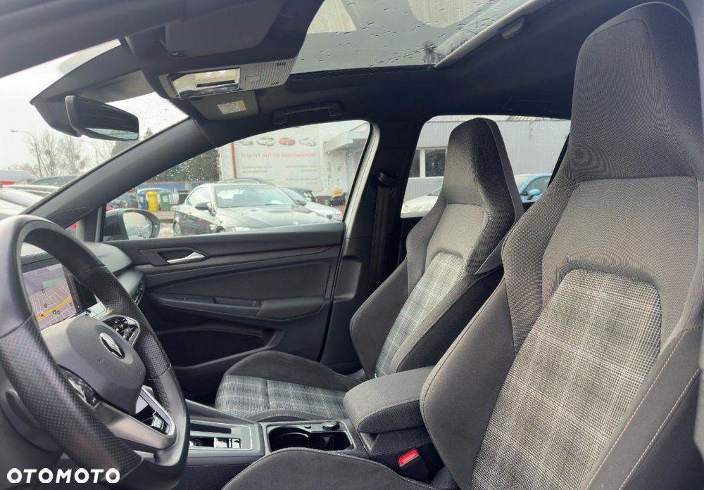 Volkswagen Golf - 17