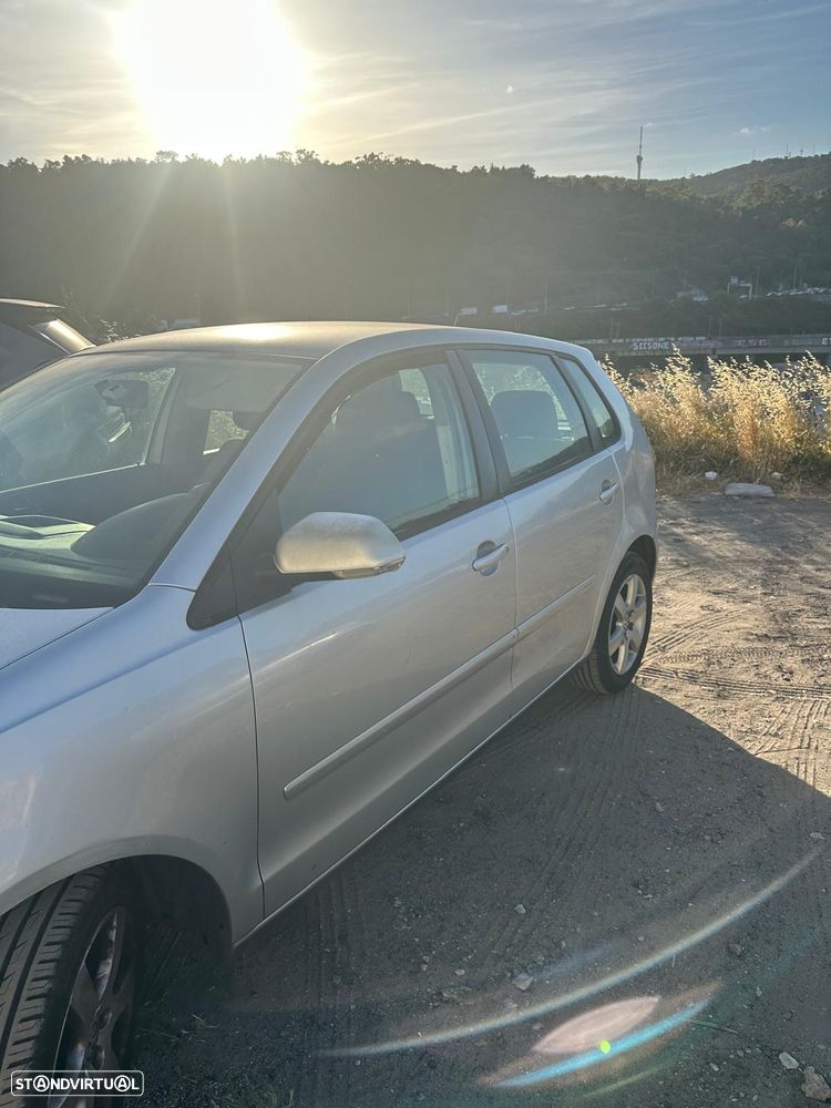 VW Polo - 2