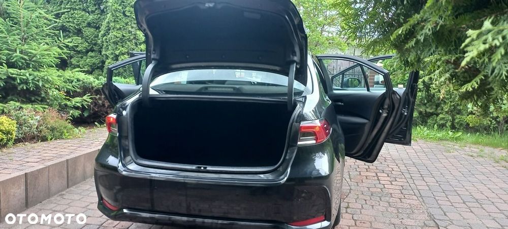 Toyota Corolla 1.8 Hybrid Comfort - 28