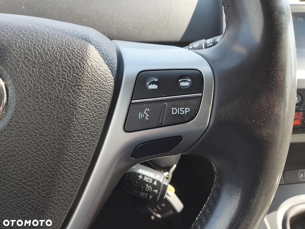 Toyota Verso 1.6 D-4D Active - 23