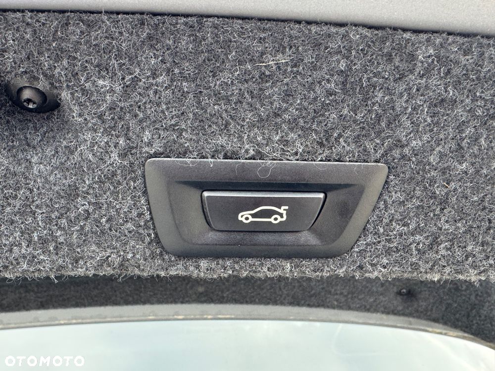 BMW Seria 5 M550d xDrive - 22