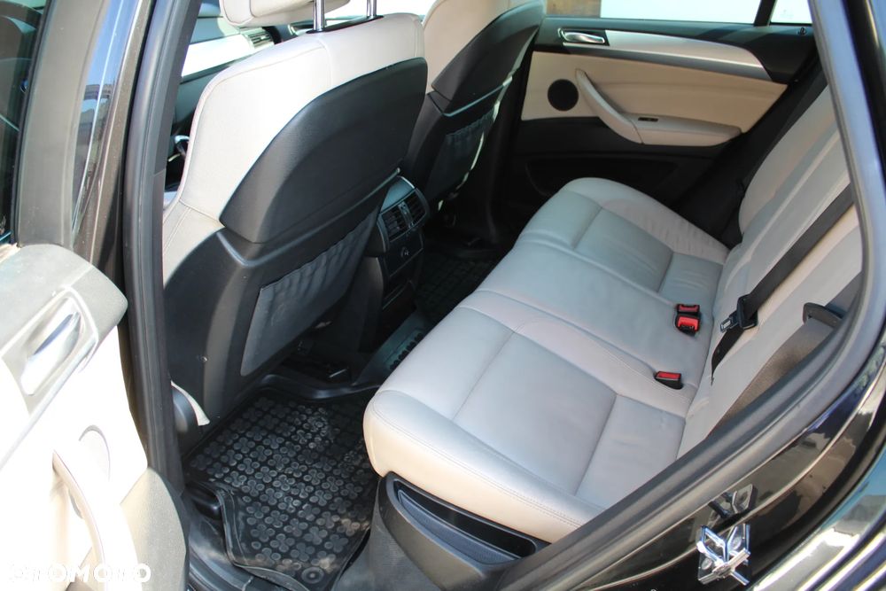 BMW X6 - 16