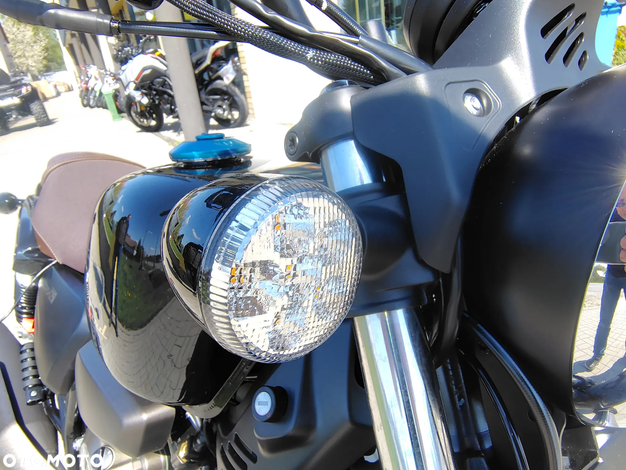 QJMOTOR SRV 125 - 11