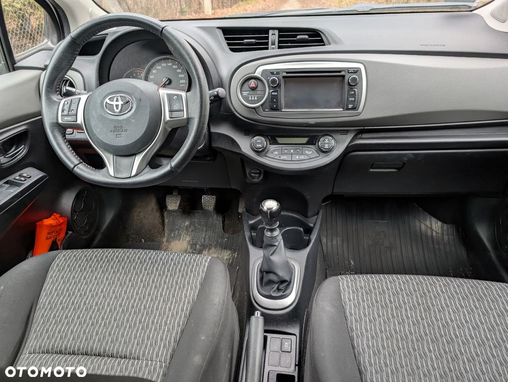Toyota Yaris 1.33 Active - 10