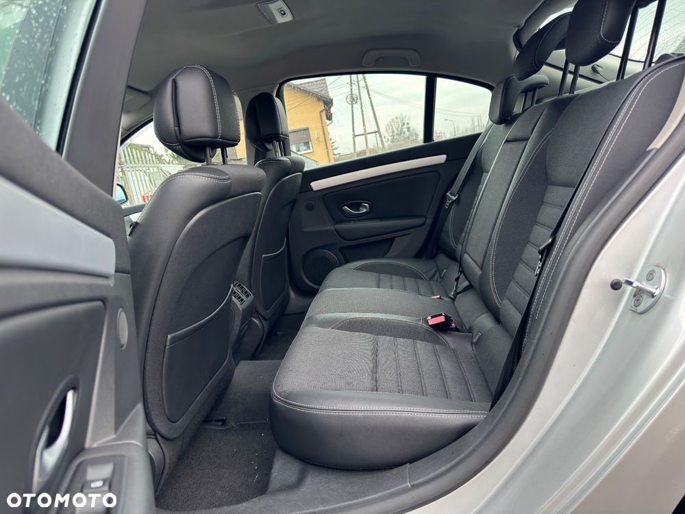 Renault Laguna dCi 110 FAP Expression - 17