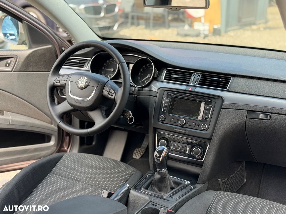 Skoda Superb 1.6 TDI Ambition - 19