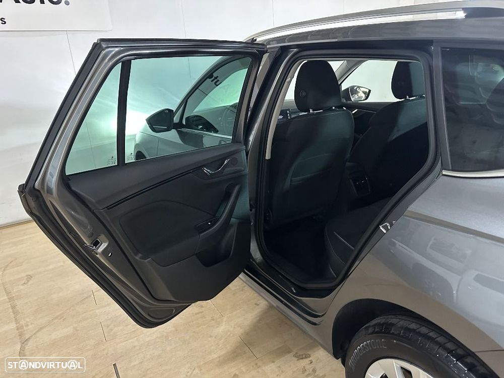 Skoda Kamiq 1.0 TSI DSG - 11