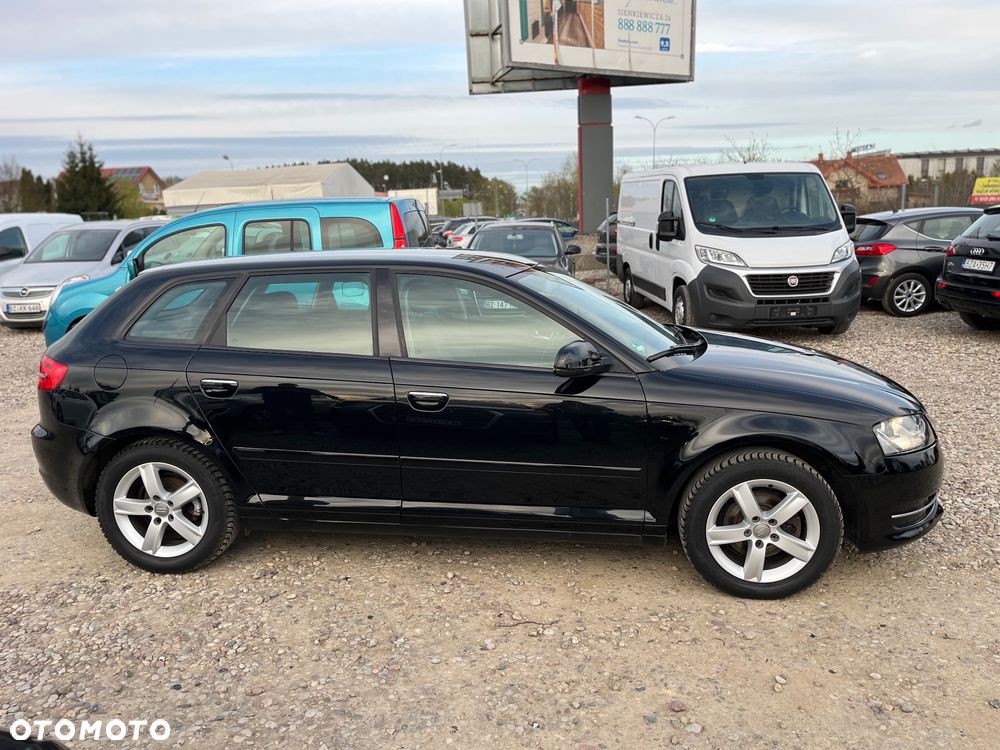 Audi A3 Sportback 1.6 Attraction - 27