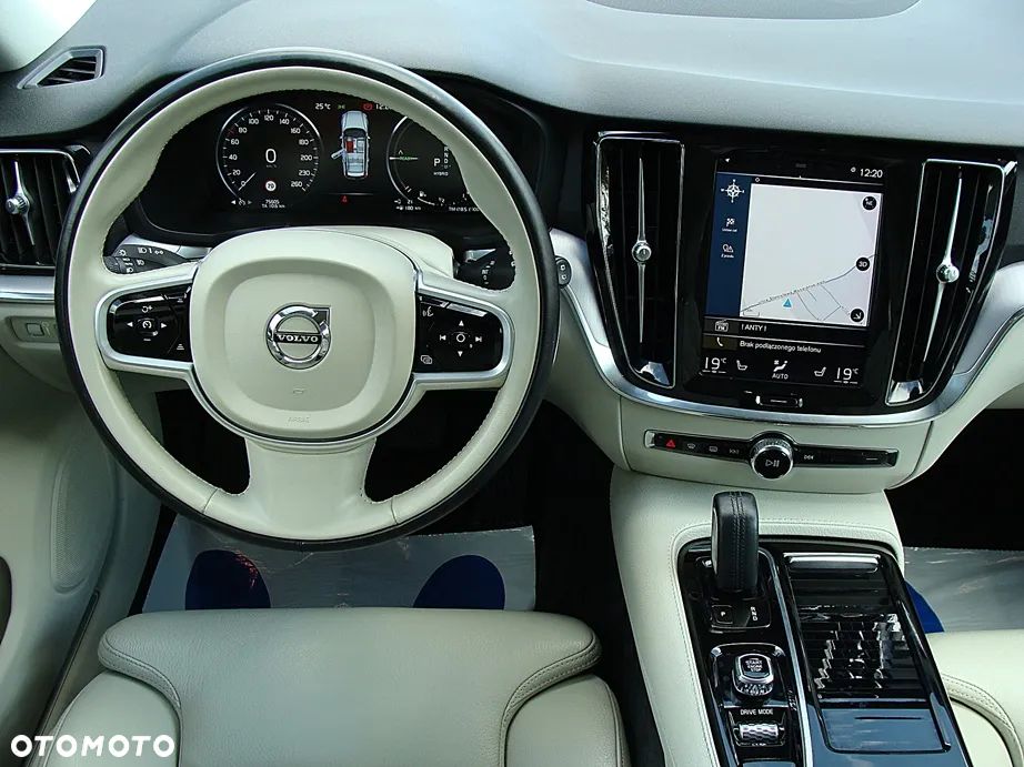 Volvo V60 T6 AWD Recharge Geartronic Inscription Expression - 20