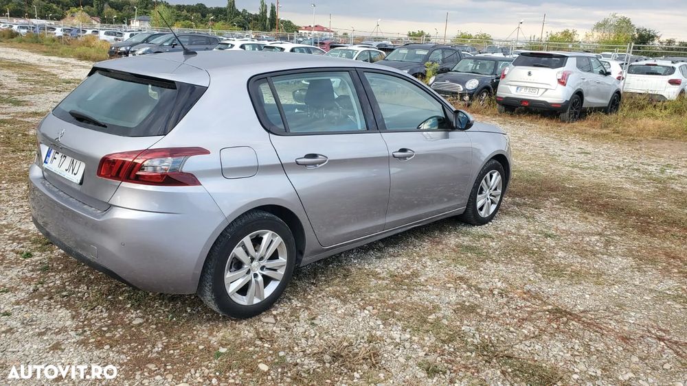 Peugeot 308 1.2 L PureTech Turbo S&S Active - 3