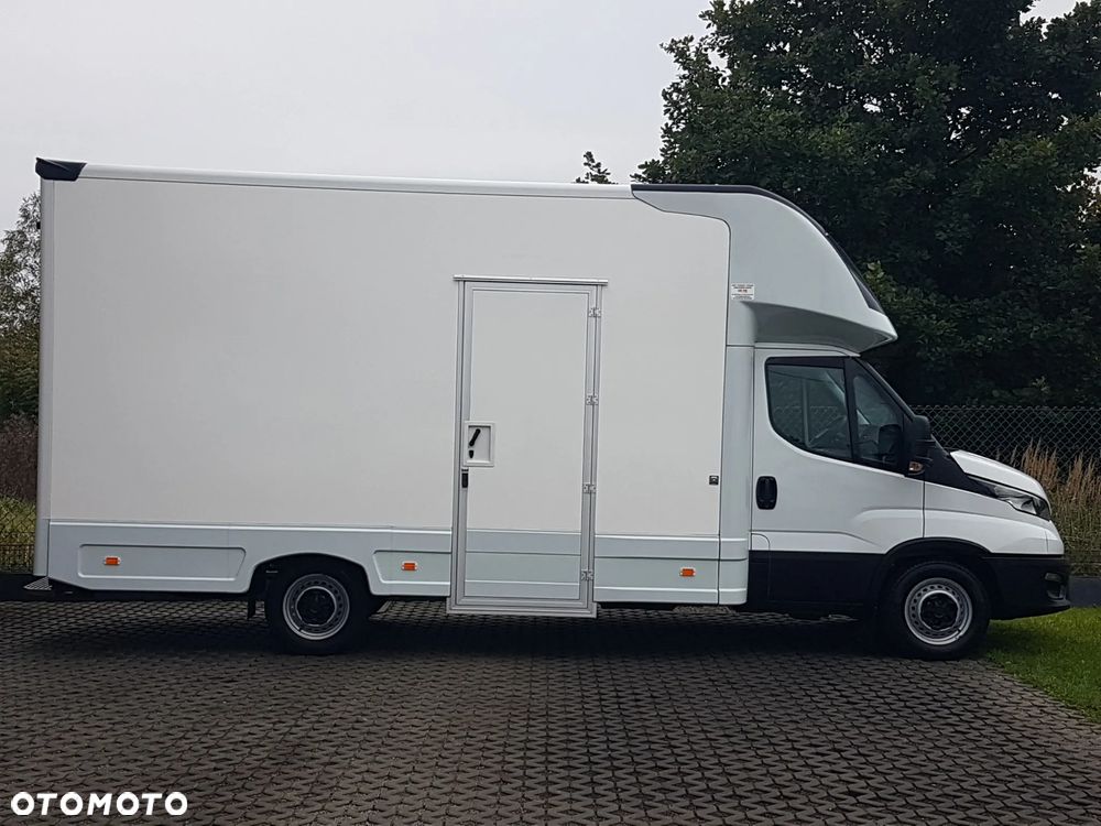 Iveco DAILY KONTENER NISKOPODŁOGOWY 4,43x2,23x2,42 SKLEP FOODTRUCK BAR KLIMA KONIOWÓZ KAMPER - 12