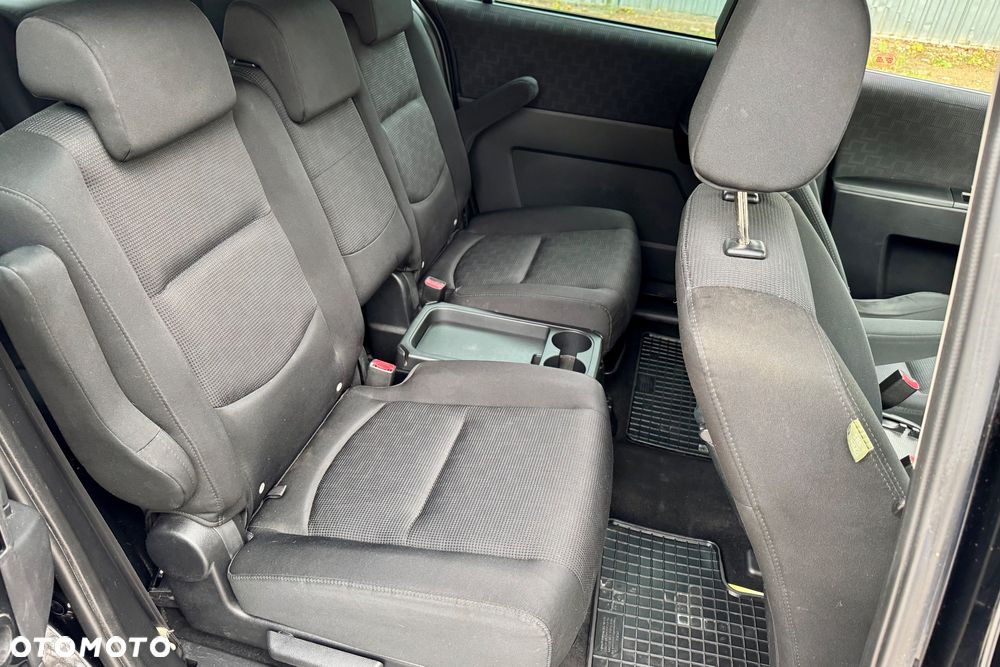 Mazda 5 - 15