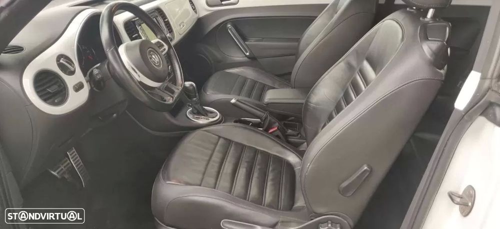 VW New Beetle 2.0 TSI Sport DSG - 13