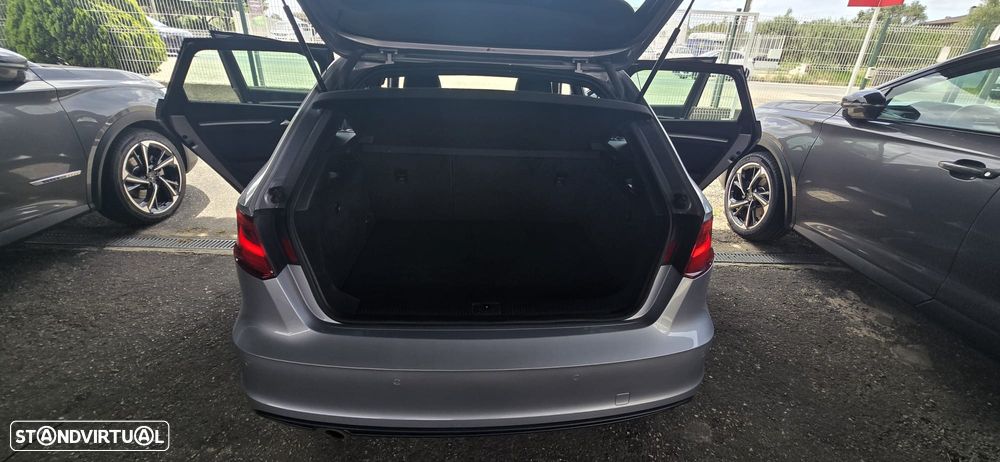 Audi A3 Sportback 1.6 TDI S-line - 21