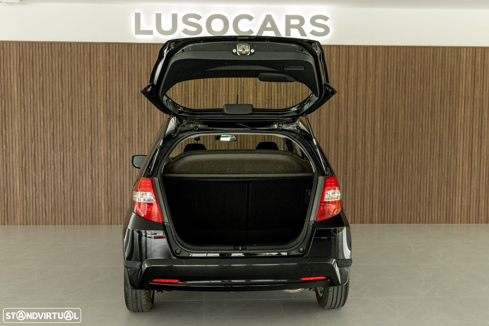 Honda Jazz 1.2 i-VTEC 50 Anos Edition - 29