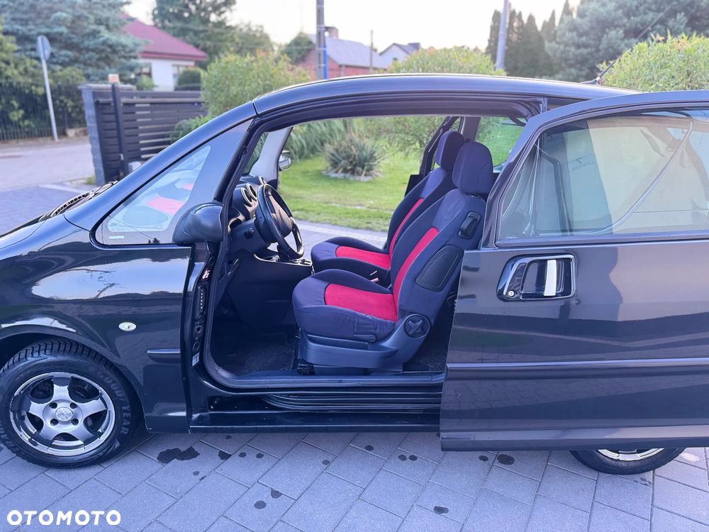 Peugeot 1007 1.4 Trendy - 14