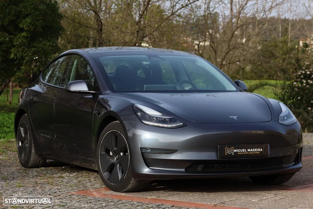 Tesla Model 3 Long-Range Dual Motor AWD - 3
