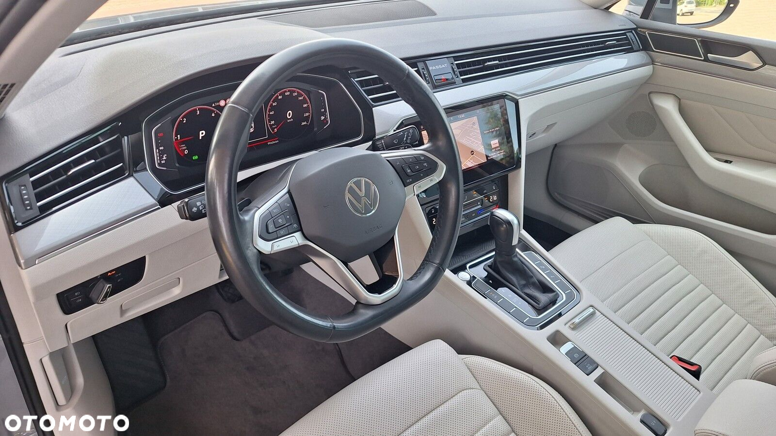 Volkswagen Passat 2.0 TDI Business DSG - 14