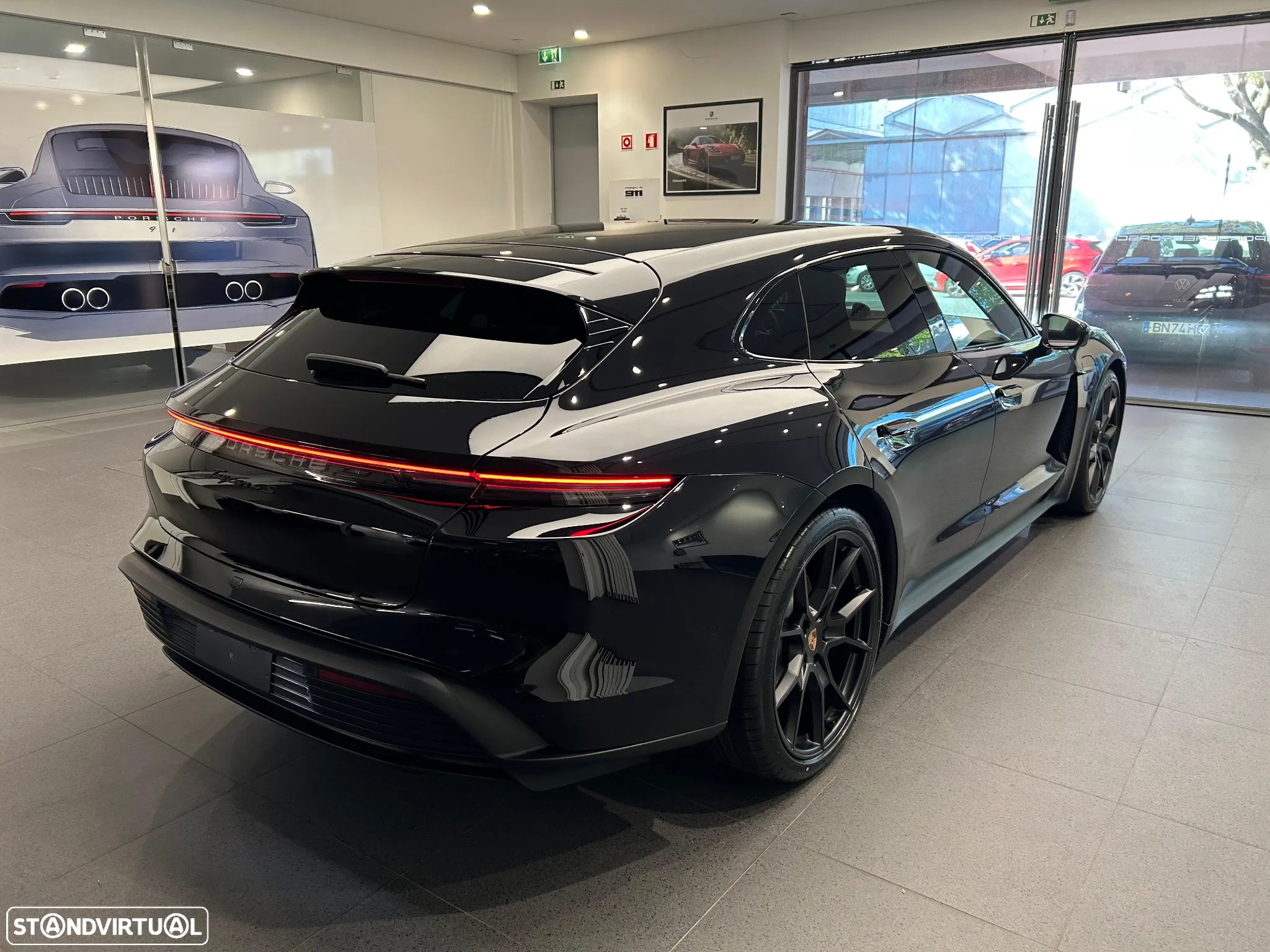 Porsche Taycan Sport Turismo 4S - 6