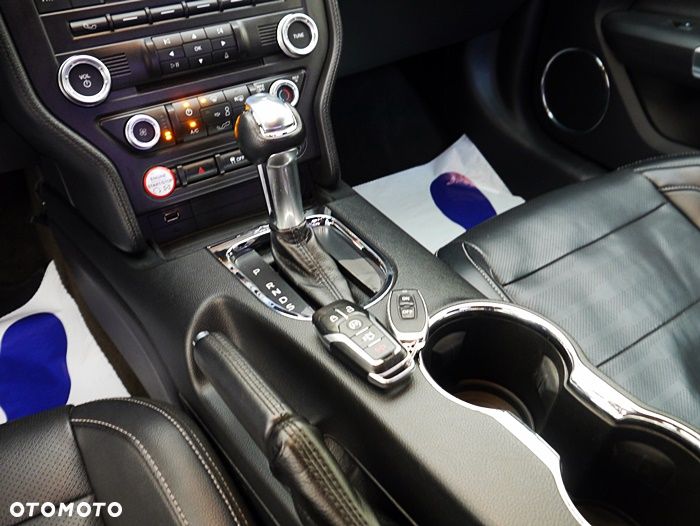 Ford Mustang 3.7 V6 Premium - 30