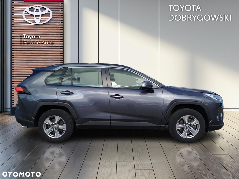 Toyota RAV4 - 6