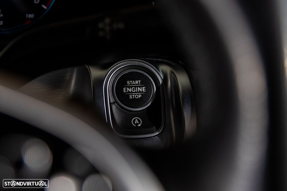 Mercedes-Benz GLB 200 d Progressive - 14