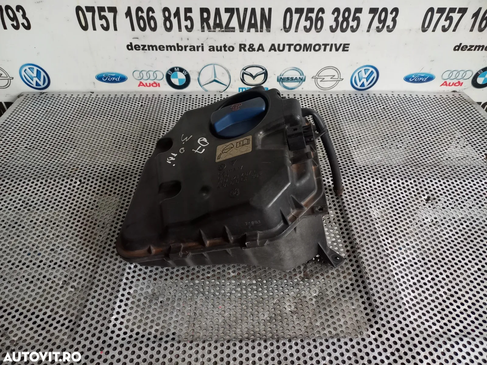 Bidonas Vas Expansiune Apa Antigel Audi Q7 Vw Touareg 3.0 Tdi Cod 7LE - Dezmembrari Arad - 5