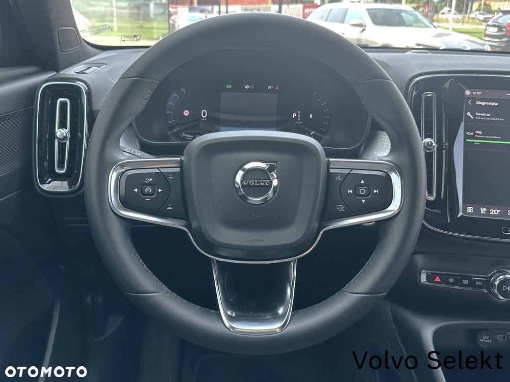 Volvo XC 40 - 30