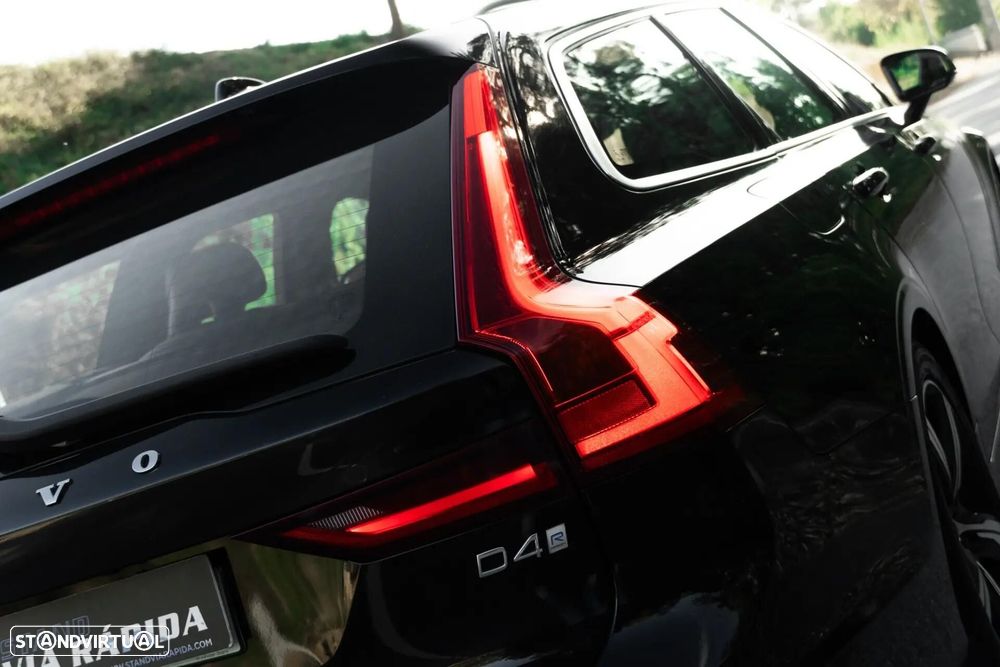 Volvo V90 2.0 D4 R-Design Geartronic - 36