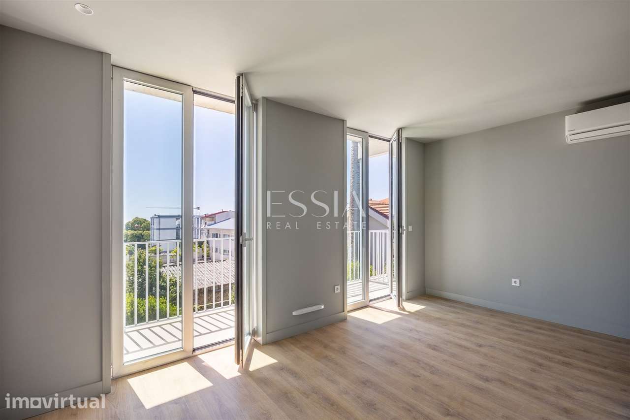 Apartamento T1 com Varanda junto ao Marquês - Grande imagem: 2/15