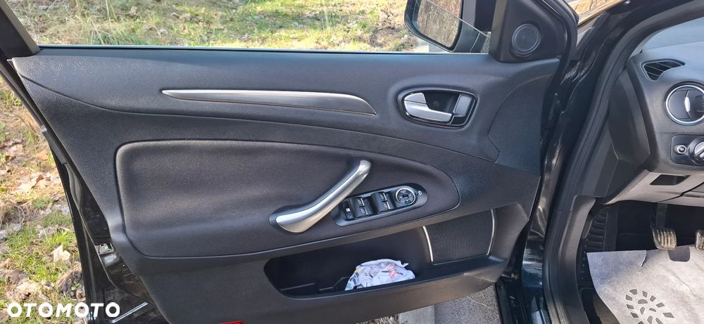 Ford Mondeo 2.0 TDCi Champions Edition - 16